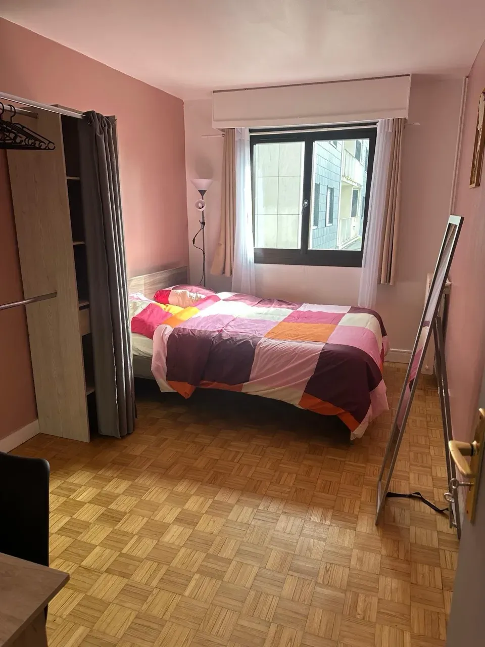 Spacieuse et belle colocation à Orléans au pied près de l’université d’Orléans. — image 2 sur 12