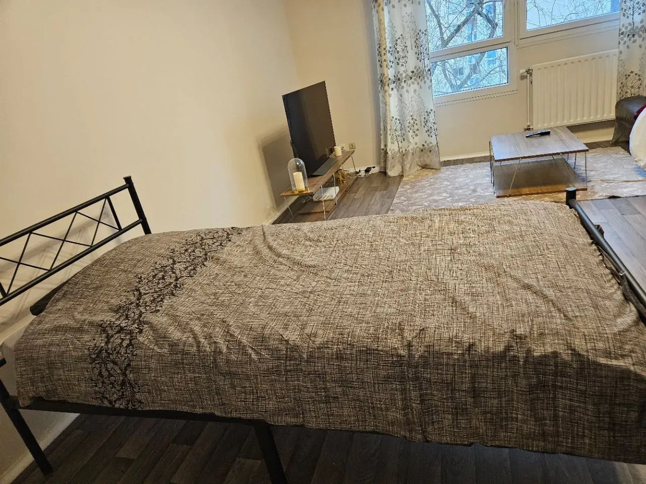 Chambre meublée en location de 22 mètres carrés à louer, proche transports à lyon6. — image 3 sur 8