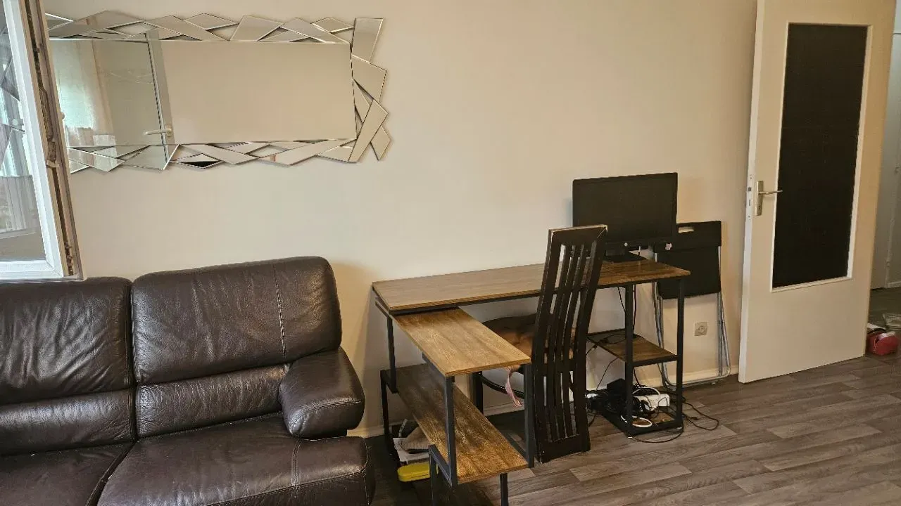 Chambre meublée en location de 22 mètres carrés à louer, proche transports à lyon6. — image 7 sur 8