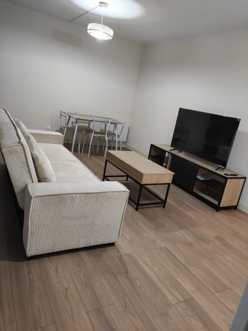 🏡 Chambre meublée en colocation – T4 refait à neuf – Centre Épinay-sur-Seine 
 — image 8 sur 13