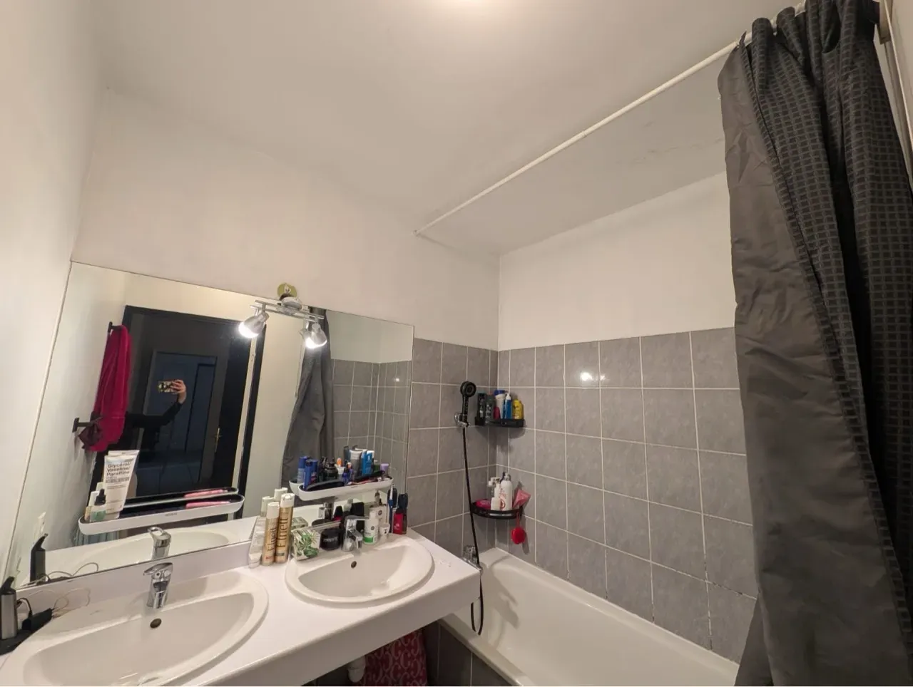 Chambre disponible 12’5m2 dans appartement lumineux de 80m2 avec une grande terrase et un balcon.  — image 7 sur 10