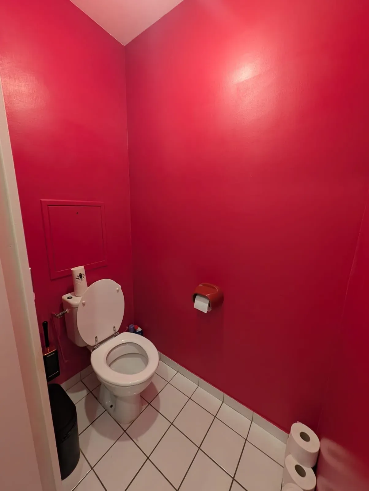 Chambre disponible 12’5m2 dans appartement lumineux de 80m2 avec une grande terrase et un balcon.  — image 8 sur 10