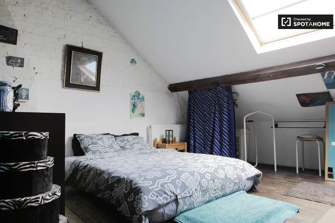 Chambre dans colocation papillon — image 4 sur 6