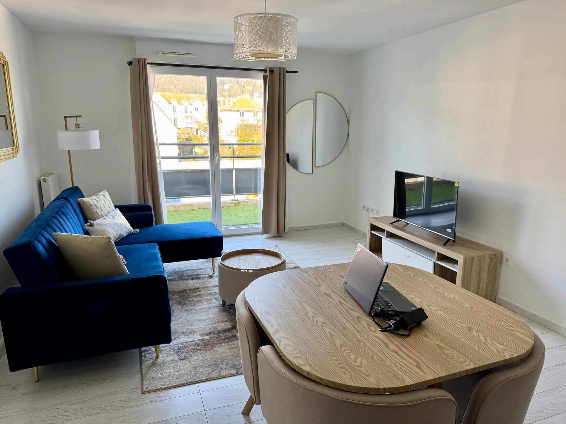 Chambre  meublé à louer dans une colocation - Chanteloup les vignes - Centre ville — image 2 sur 6