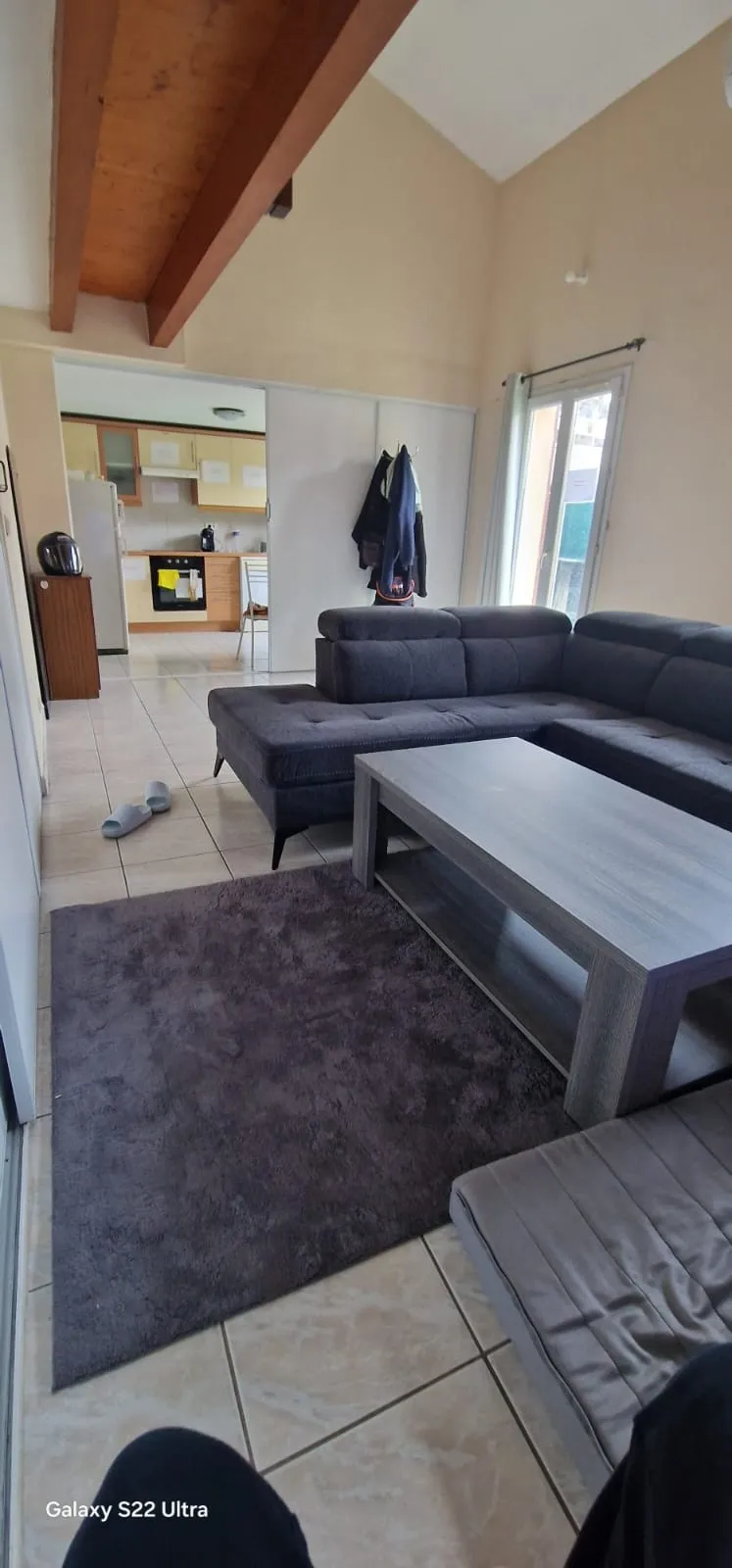 Une petite chambre. — image 14 sur 15