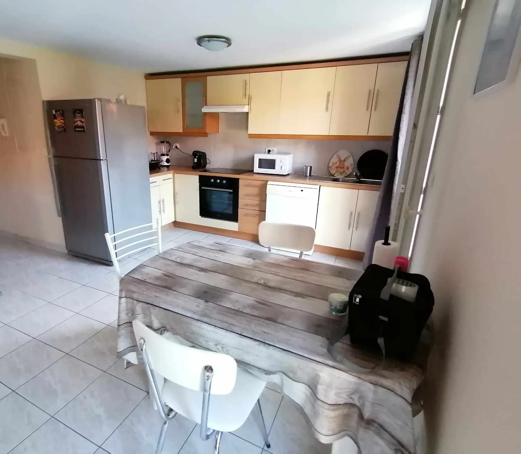 Une grande chambre  — image 15 sur 15