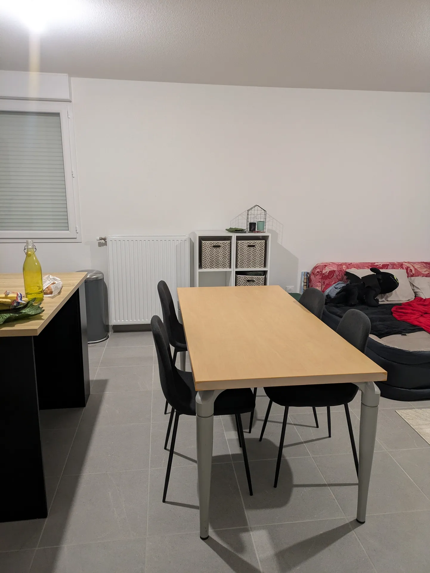 Appartement RDC 70m² avec petit jardin, chambre de 12m² disponible. — image 5 sur 14