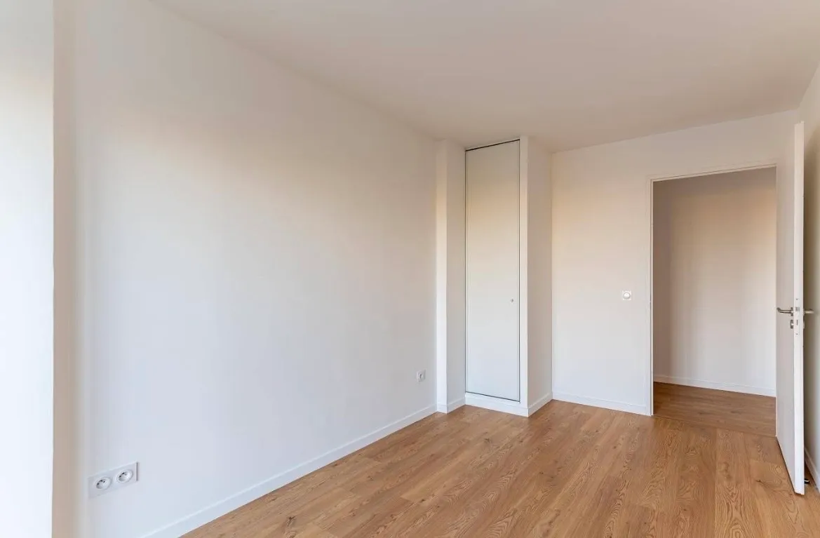 Chambre disponible immédiatement – Colocation à Saint-Denis (15 rue Volta, 93200) — image 4 sur 5