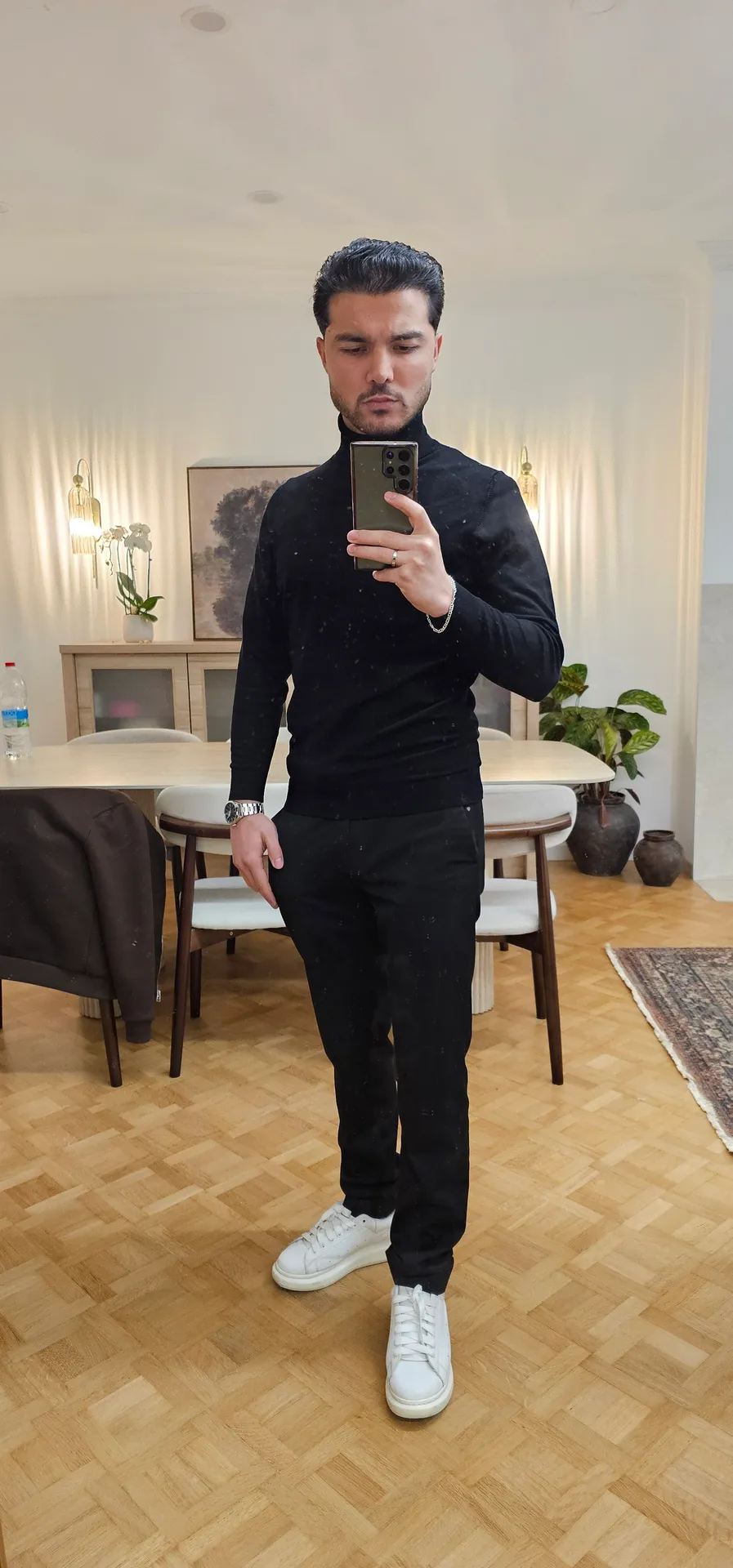 J'ai 2 chambre qui je peux louer spacieux une avec un grand lit l'autre sans.