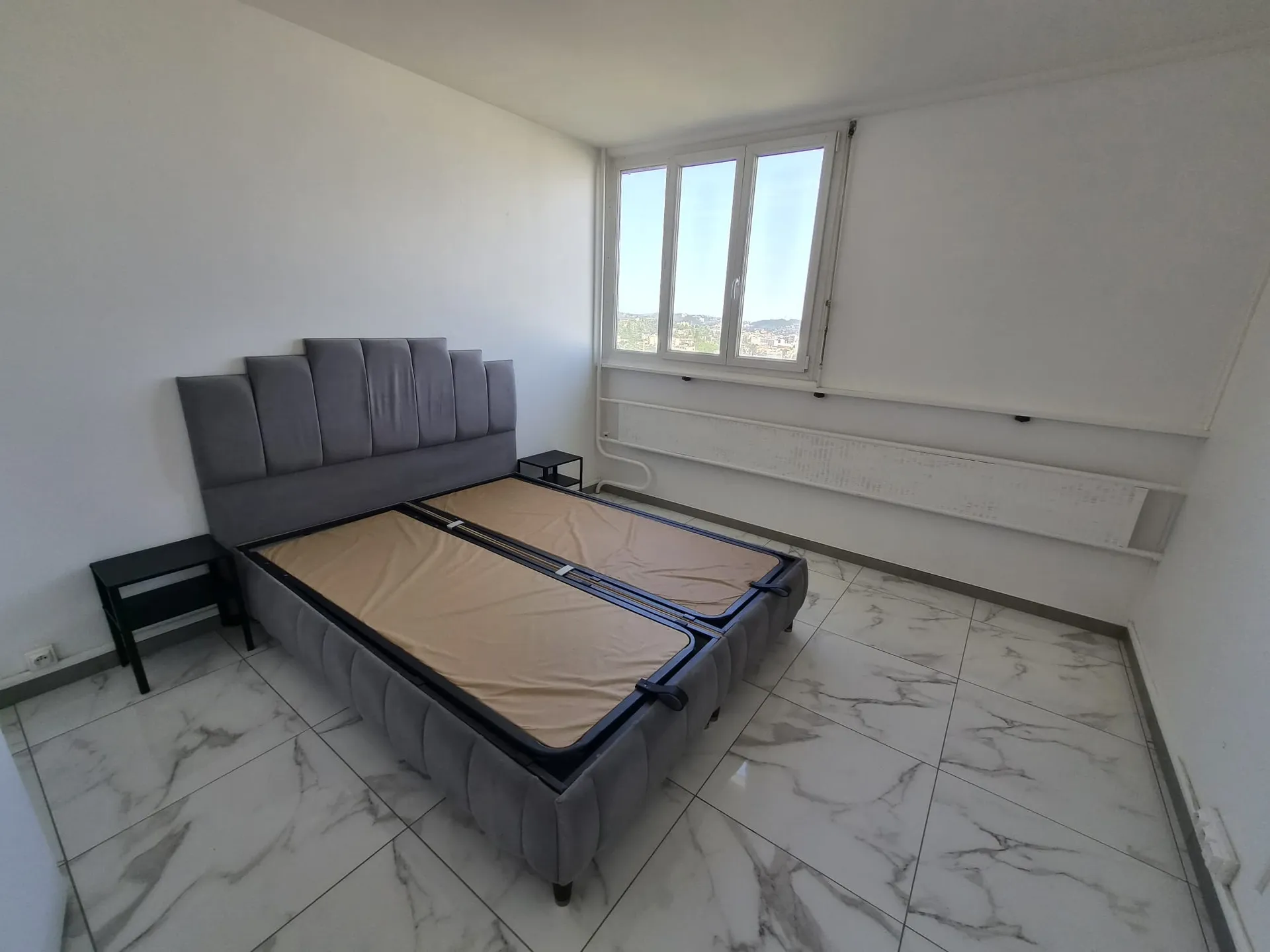 COLOCATION MEUBLÉE – 3 CHAMBRES DISPONIBLES SAINT ÉTIENNE — image 3 sur 10