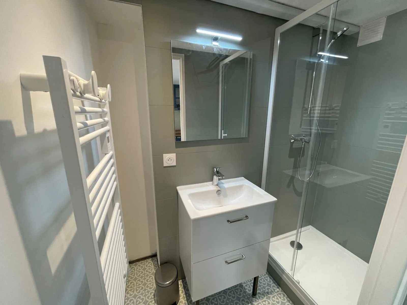 Propose deux chambres dans un appartement indépendant entièrement rénové — image 3 sur 4
