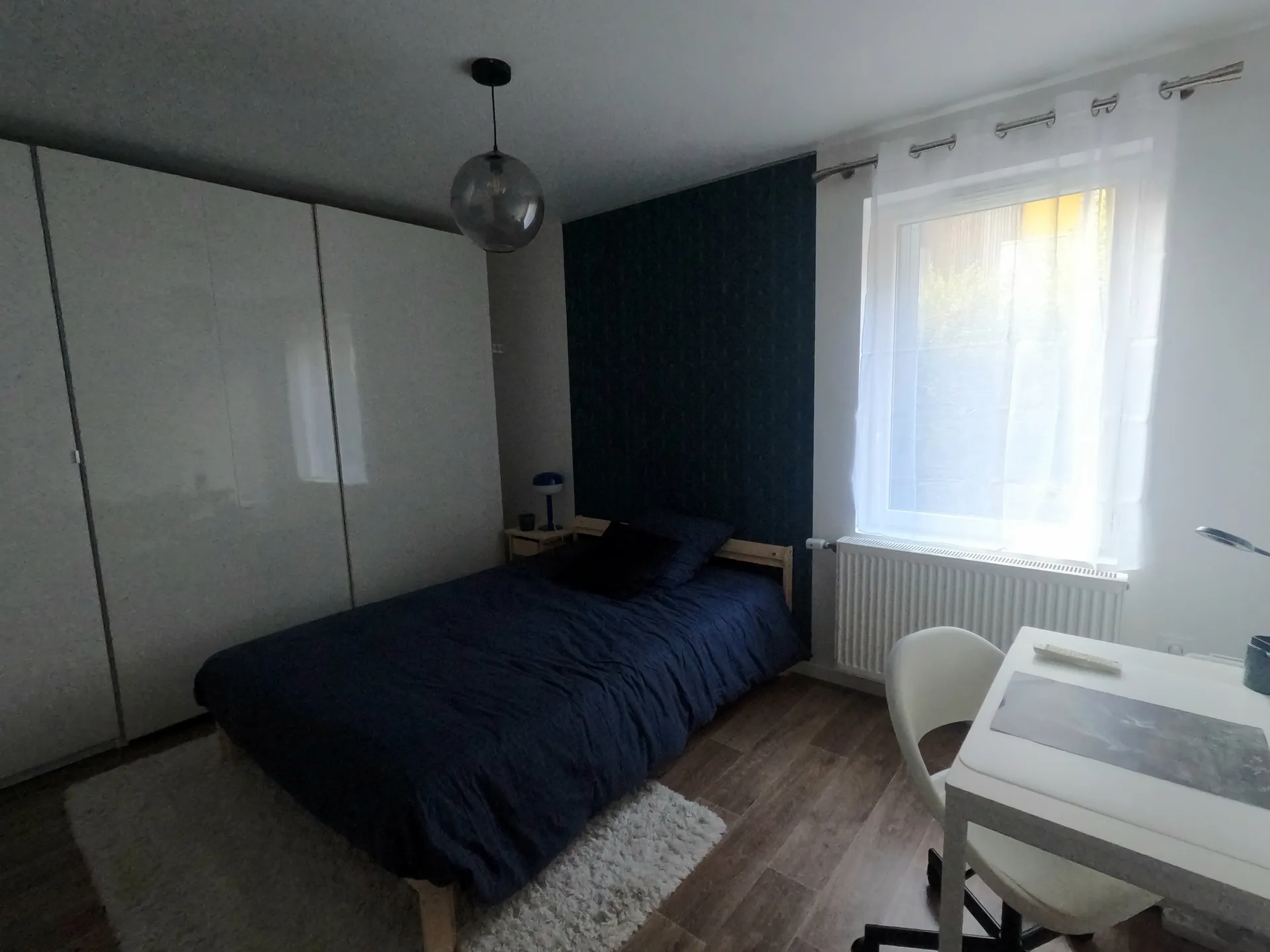 🏡 Chambre lit double meublée en colocation – Champs-sur-Marne (77) – 620 €/mois (hc)