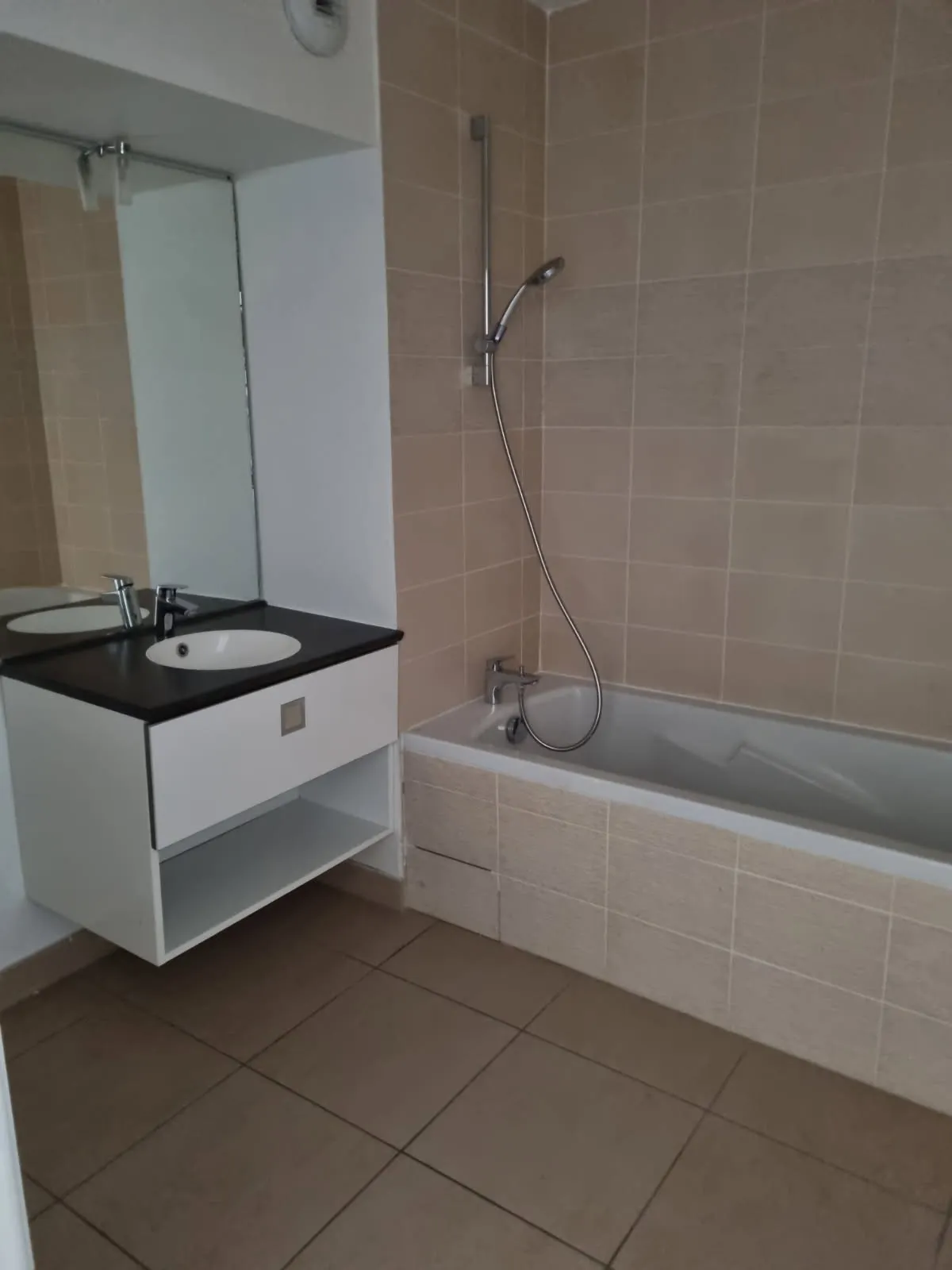Appartement de 70m² avec chambre disponible de 12m² — image 3 sur 6