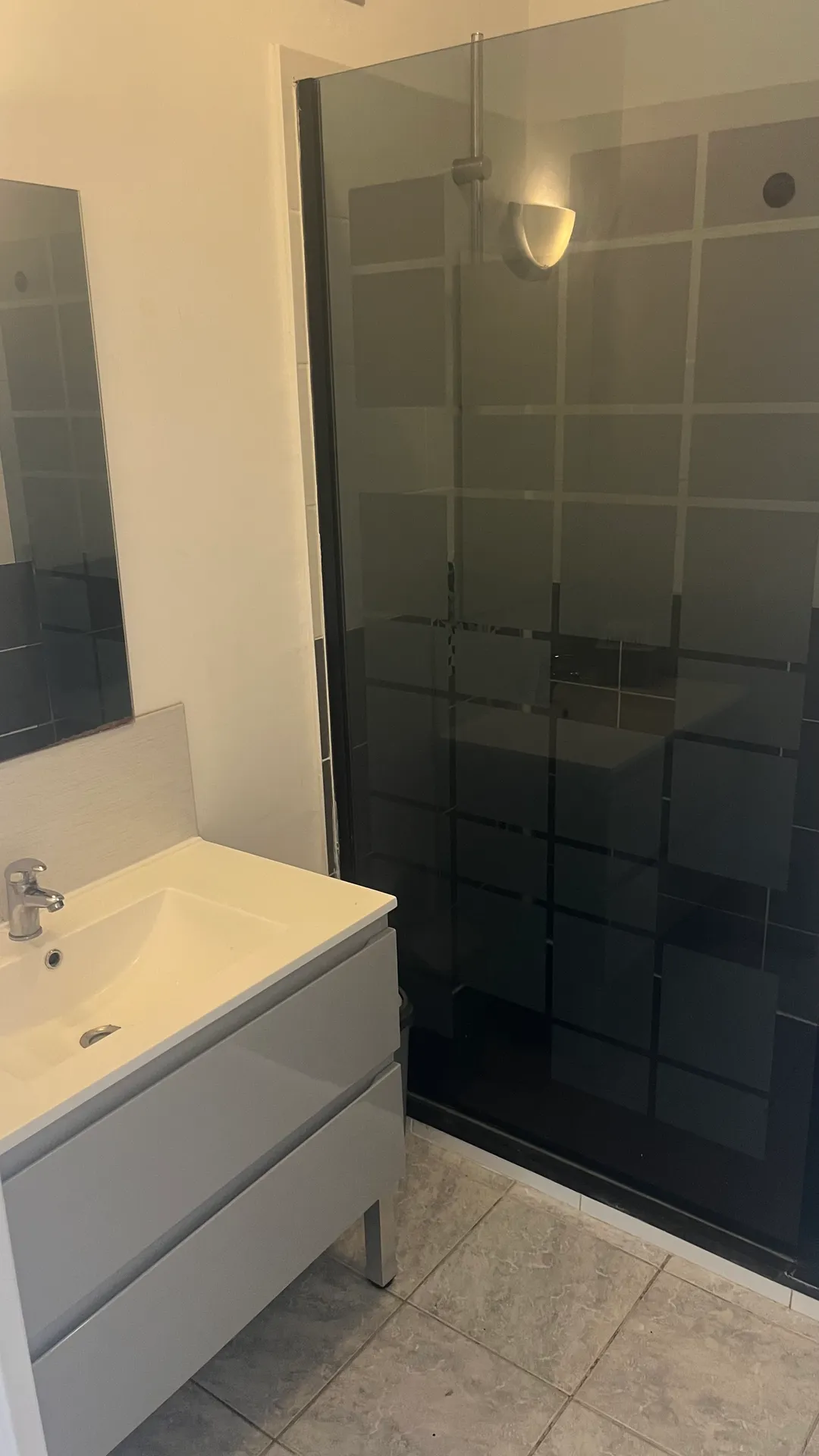 2 chambres libres dans une colocation de 4 personnes dans 94 m2 , à Bellevue au 3 eme étage  — image 14 of 15