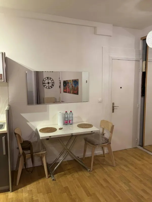 Studio meublé de standing – 30 m² – Rue des Peupliers, Paris — image 4 sur 10