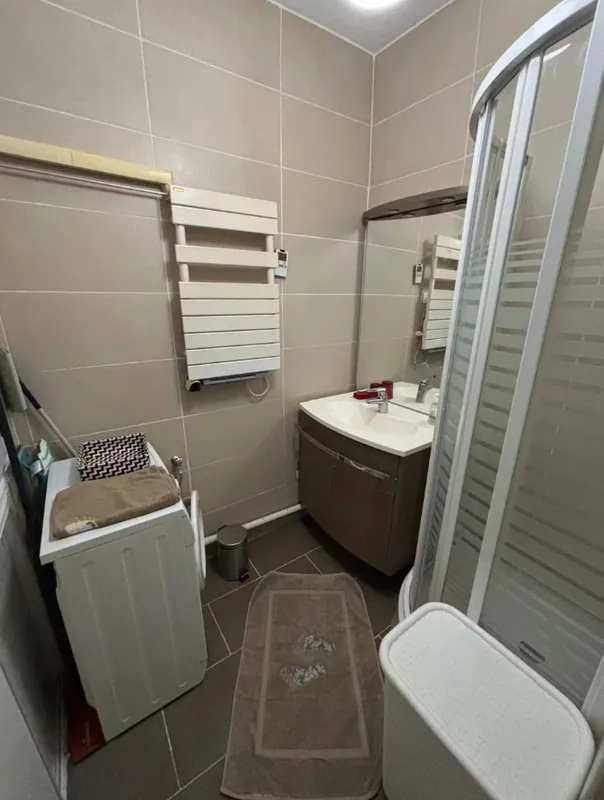 Studio meublé de standing – 30 m² – Rue des Peupliers, Paris — image 9 sur 10