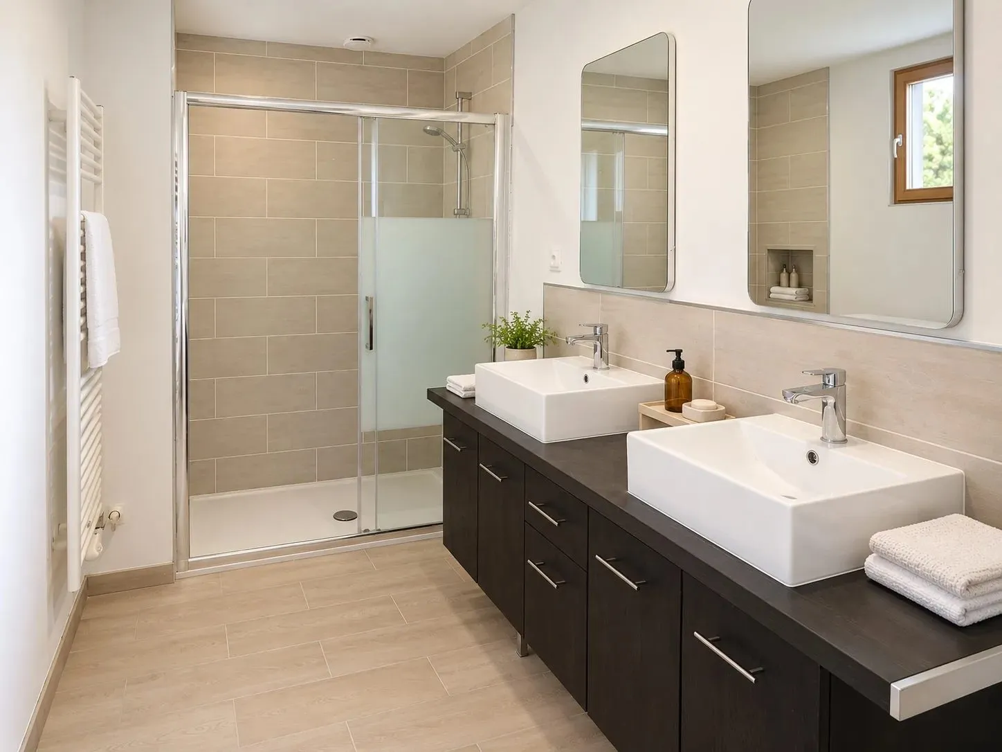 Harmonie — chambre au RDC, terrasses et jardin à partager — image 9 sur 15