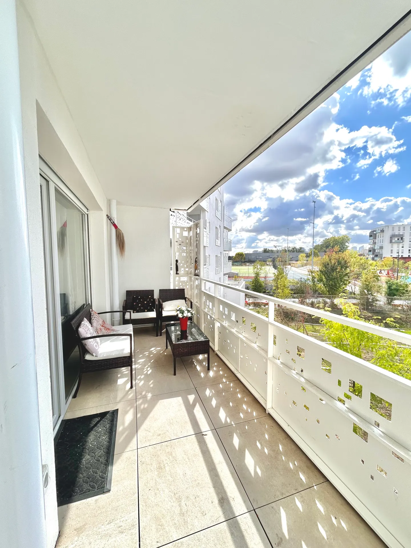 Chambre haut de gamme en colocation dans un appartement meublé à Bezons près de La Défense — image 4 of 15
