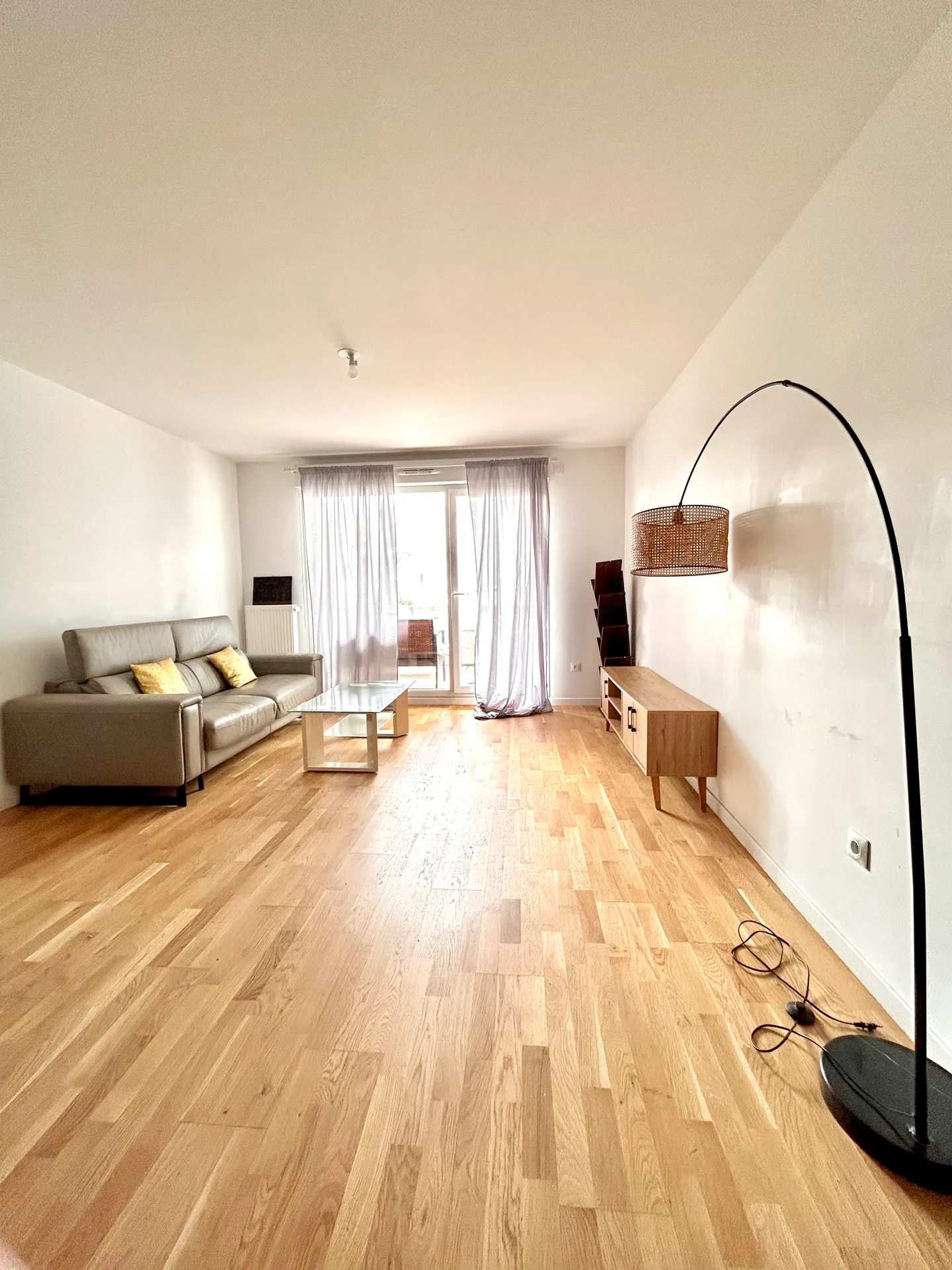 Chambre haut de gamme en colocation dans un appartement meublé à Bezons près de La Défense — image 2 of 15