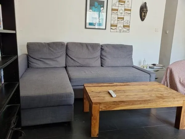Je libère ma chambre dans notre jolie maison de Champigny mais je laisse les meubles et le barbecue! — image 3 sur 4
