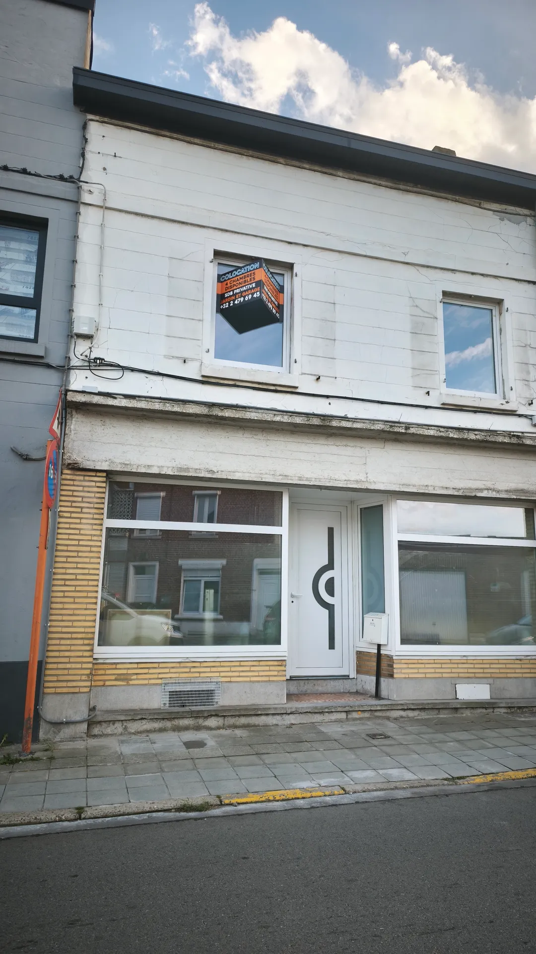 Coloc médicale dans une maison de 222 m carré à deux pas du GHdC. Dispose d'un jardin et garage. — image 3 sur 12