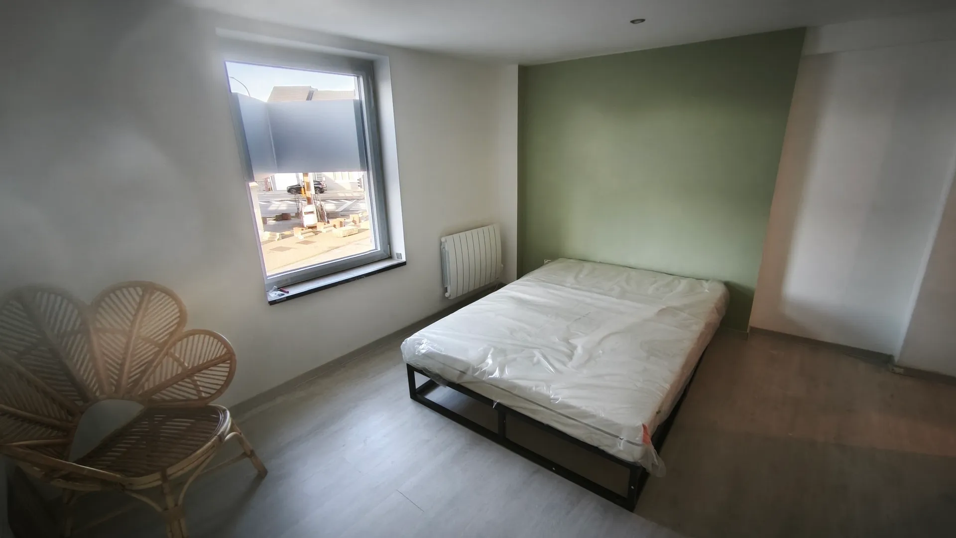 Coloc médicale dans une maison de 222 m carré à deux pas du GHdC. Dispose d'un jardin et garage. — image 9 sur 12