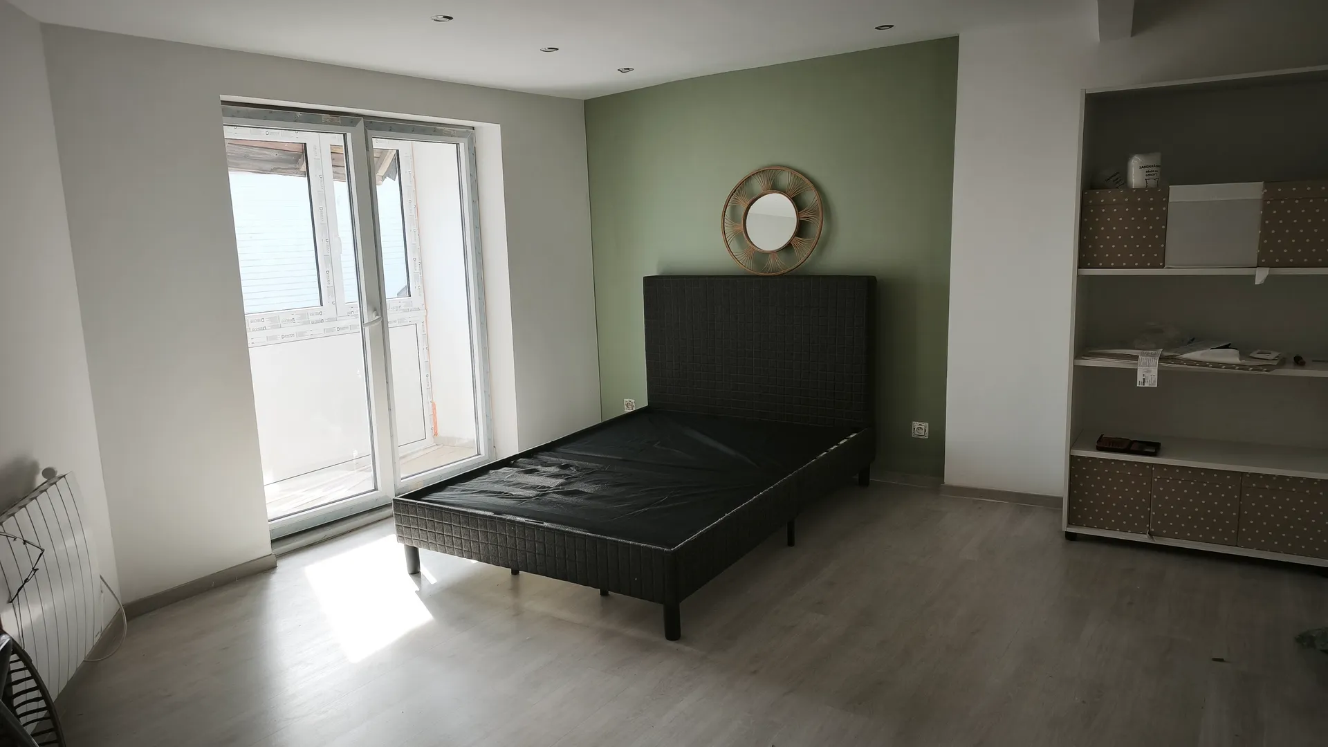 Coloc médicale dans une maison de 222 m carré à deux pas du GHdC. Dispose d'un jardin et garage. — image 2 sur 12