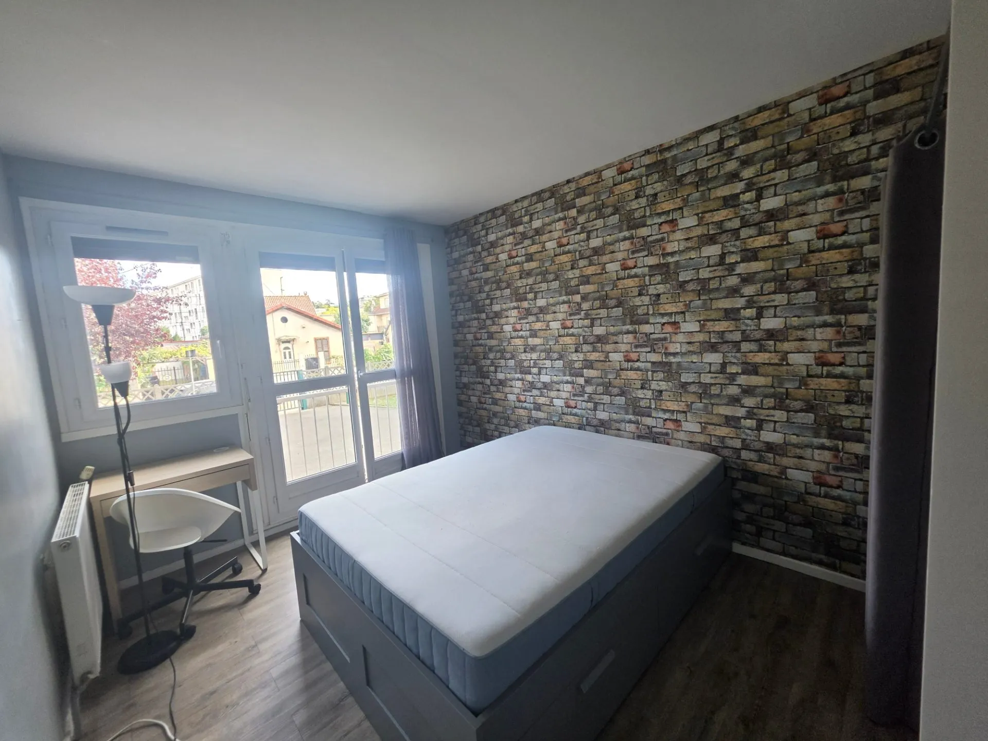 Chambre en colocation féminine proche tram T4 — image 6 sur 6