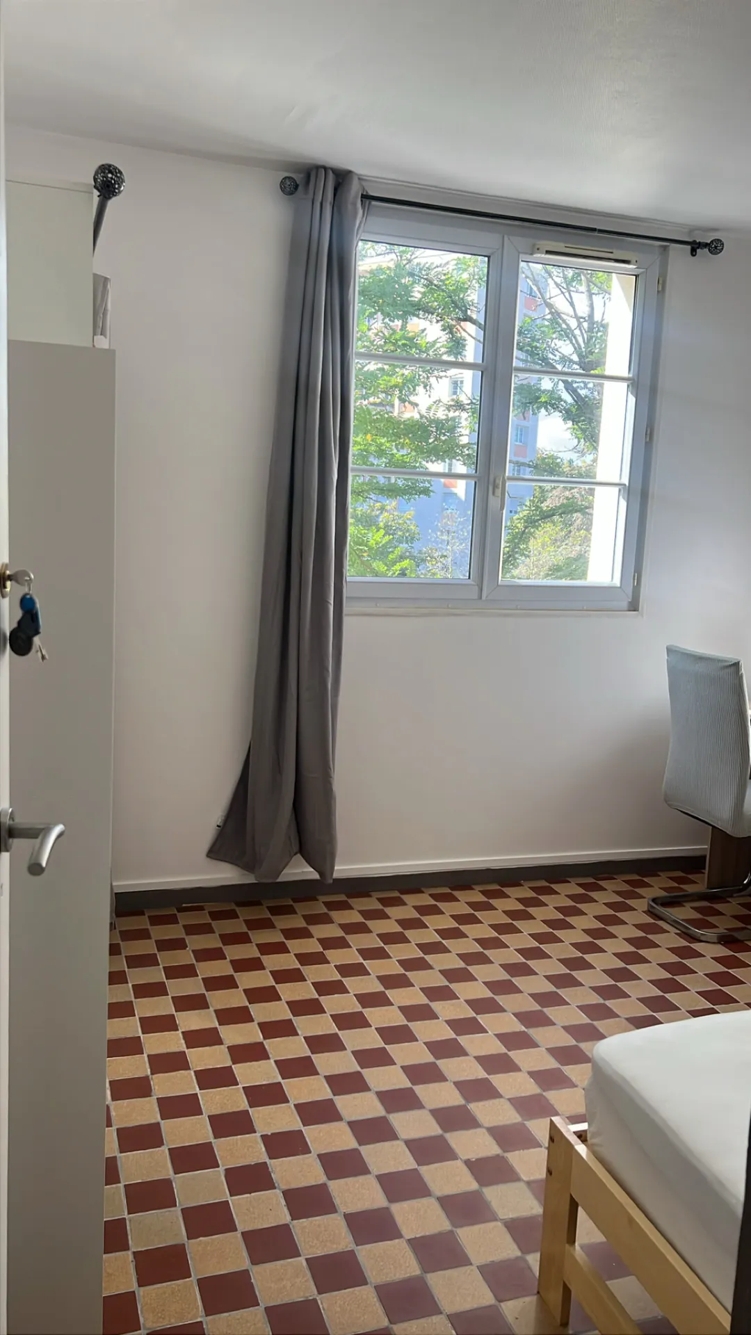 Colocation féminine étudiante à Créteil – Chambres meublées 1  — image 5 of 13