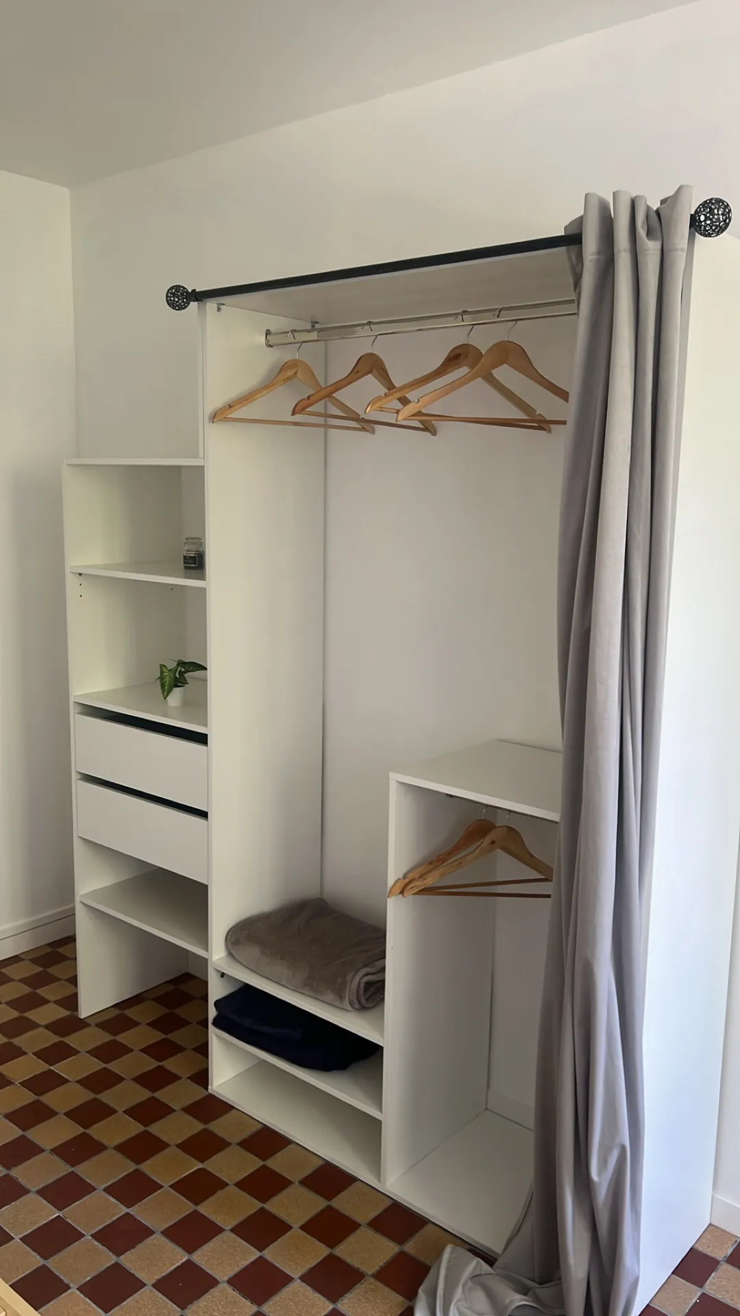 Colocation féminine étudiante à Créteil – Chambres meublées 2  — image 2 sur 9