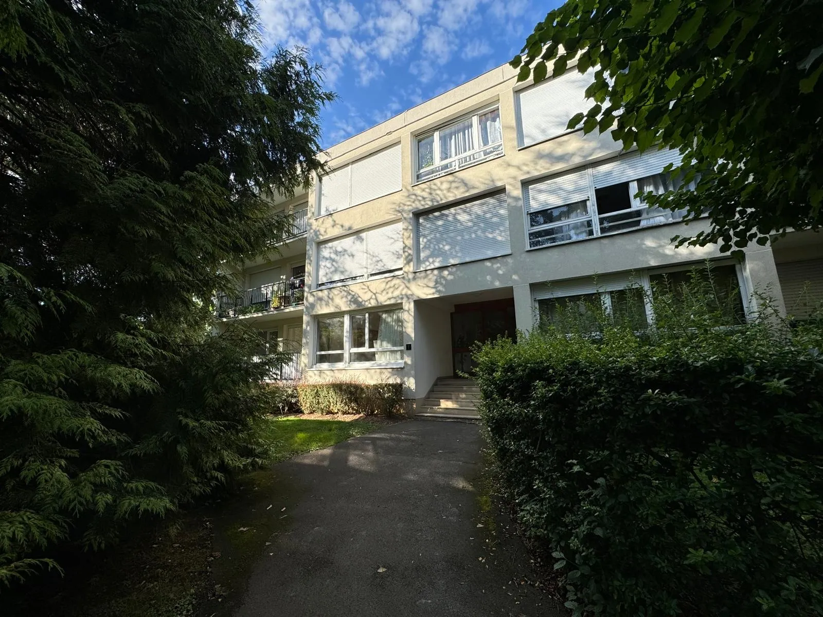 Chambre dans une colocation 90 m² Évry-Courcouronnes (91000) 550€ — image 6 of 11