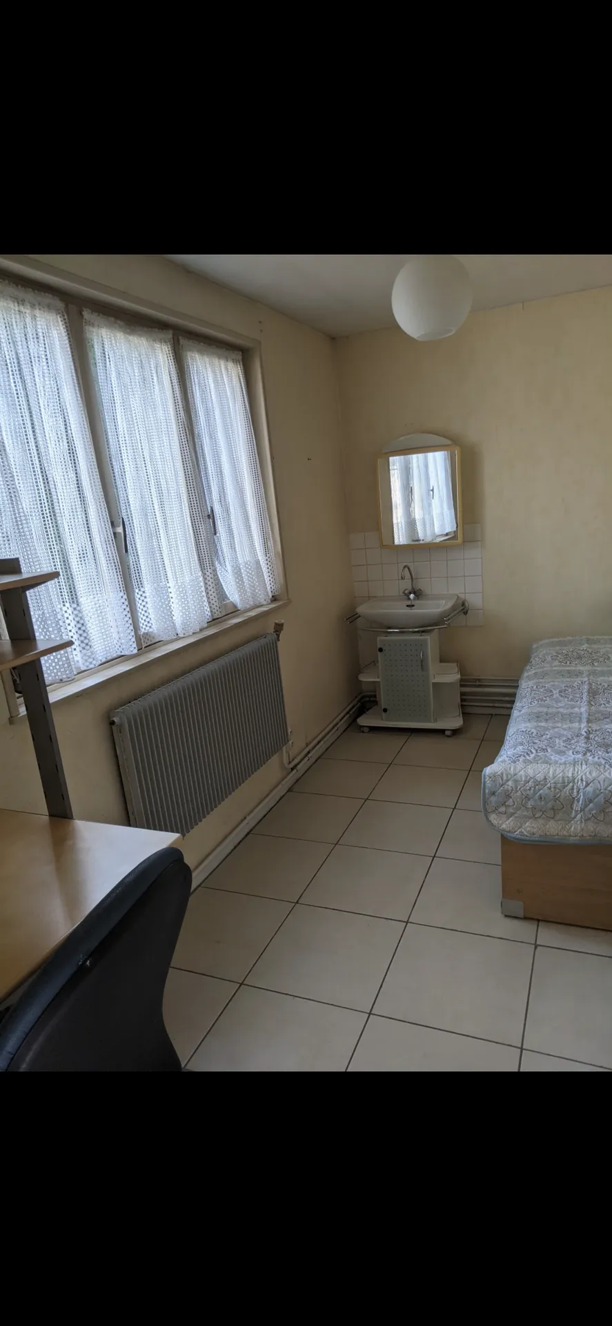 Chambre meublée dans maison tout équipée, jardin avec bbq,  stationnement gratuit à Lille — image 5 sur 10