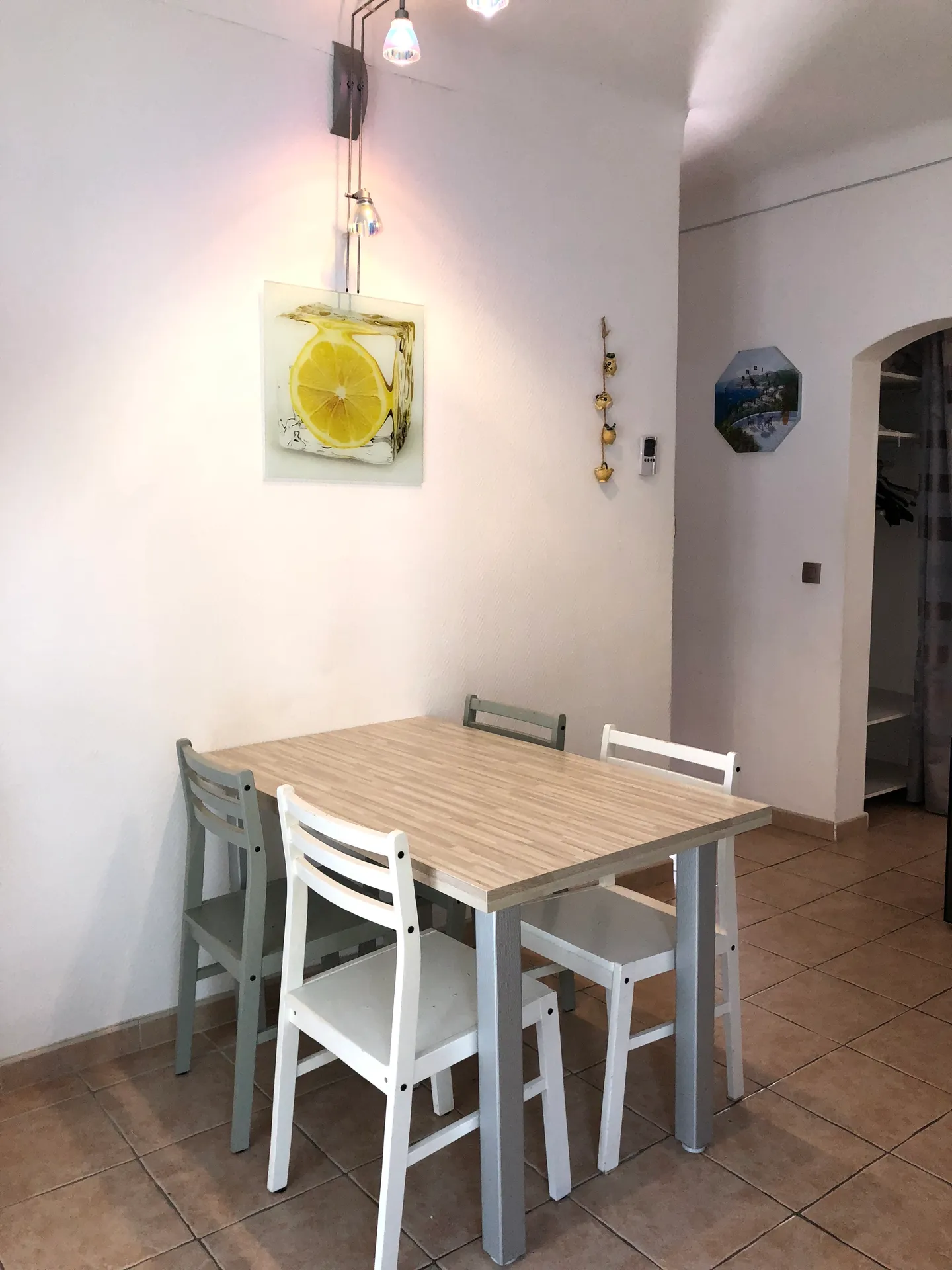 Appartement 50 M2 deux chambres calme quartier l’avale 800 de la mer joliment meublé idéal coloc.  — image 11 sur 15