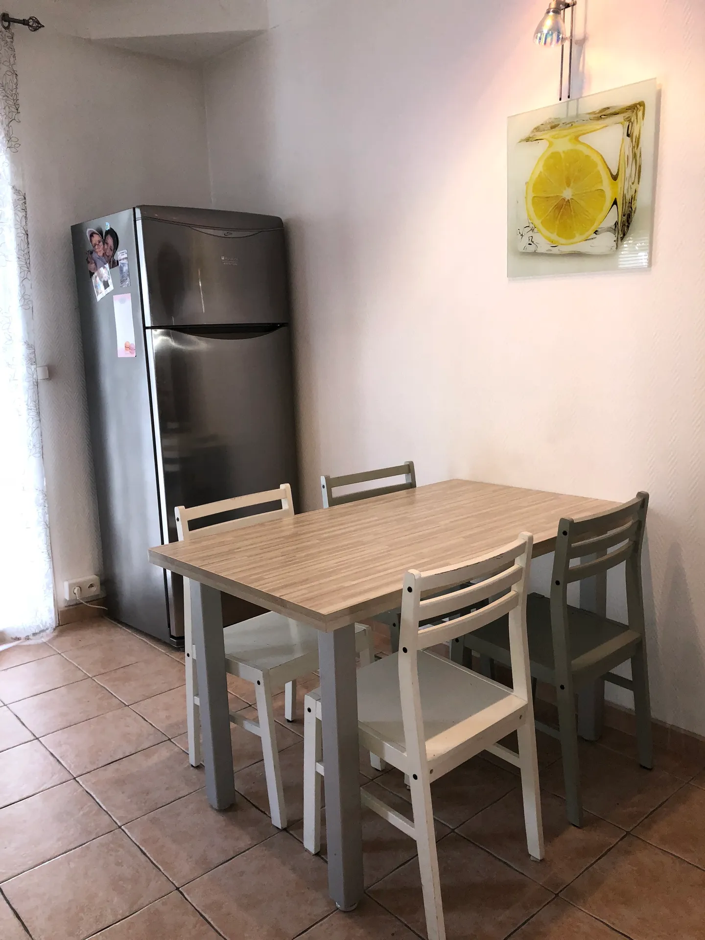 Appartement 50 M2 deux chambres calme quartier l’avale 800 de la mer joliment meublé idéal coloc.  — image 8 sur 15