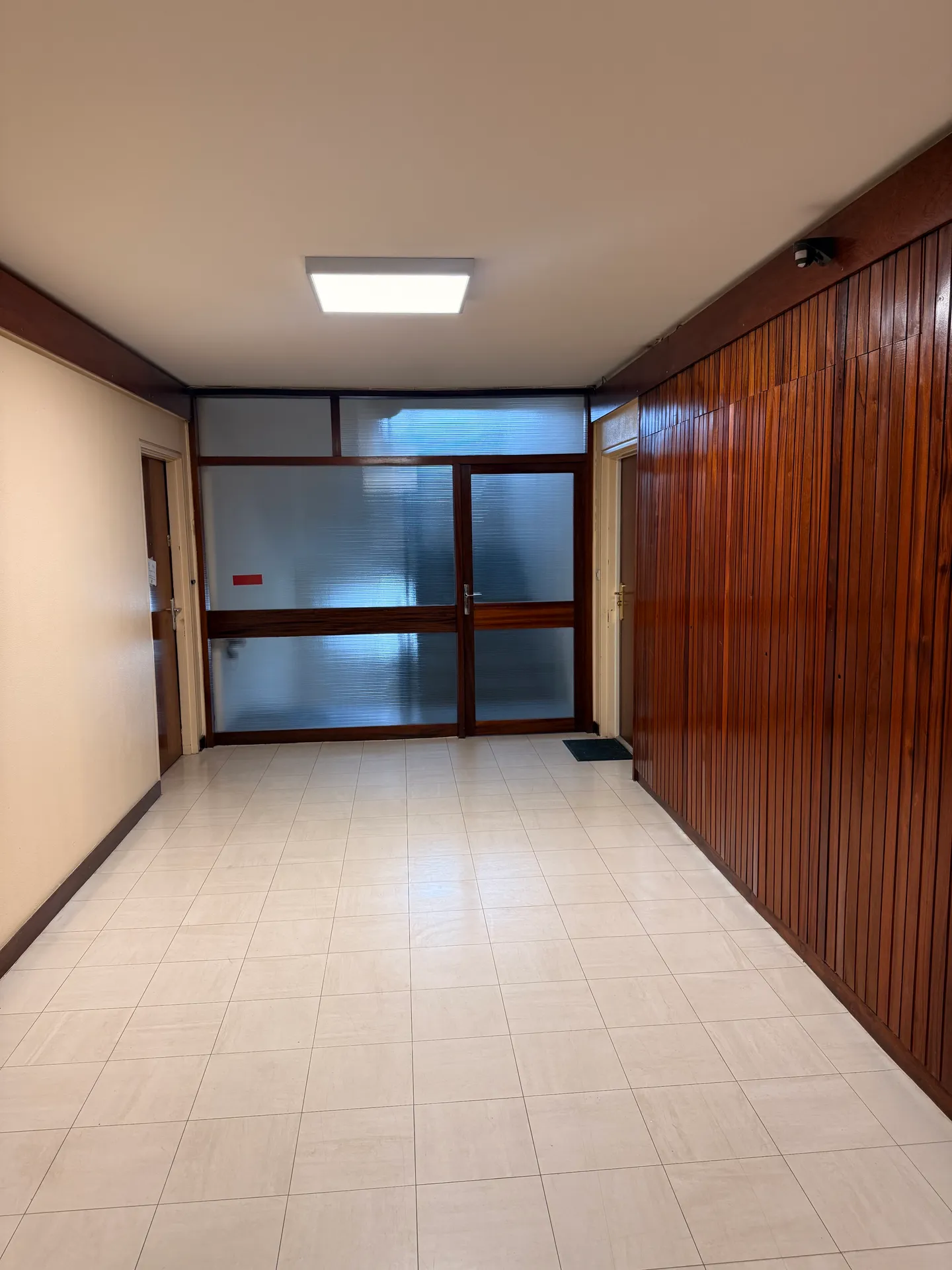 Une chambre 13m2 — image 2 of 13