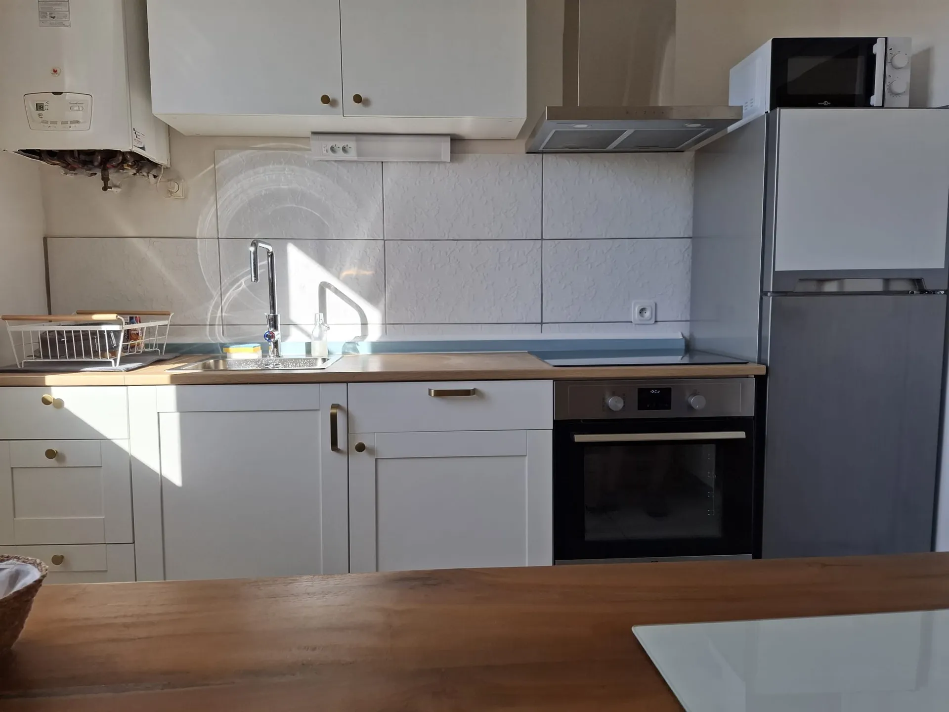 Brest hyper centre: une grande chambre se libère dans notre coloc ! — image 3 sur 10