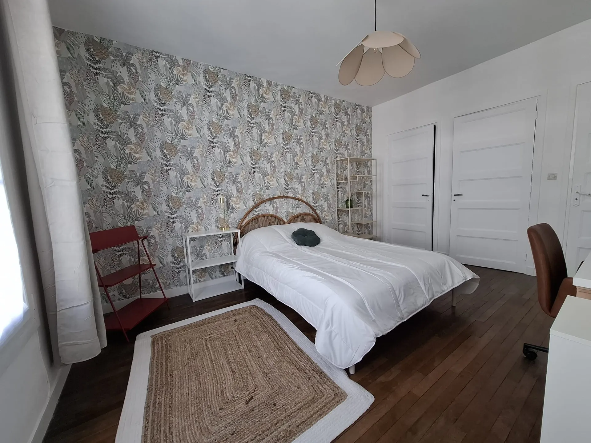 Brest hyper centre: une grande chambre se libère dans notre coloc ! — image 9 sur 10