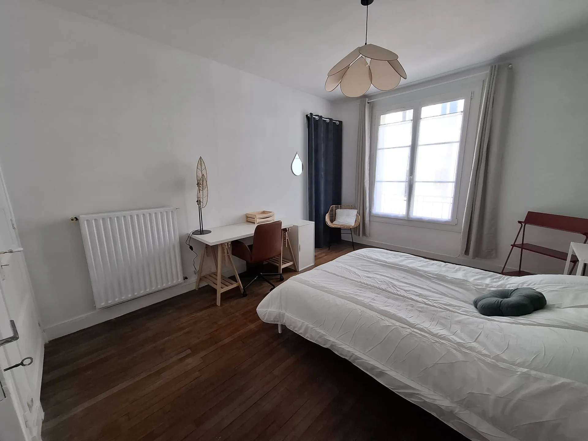 Brest hyper centre: une grande chambre se libère dans notre coloc ! — image 8 sur 10