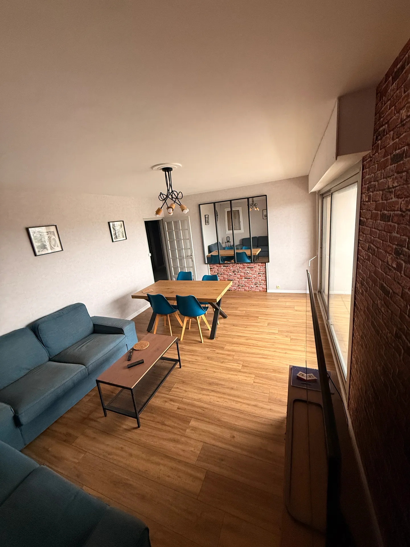 Chambre meublée dans un T5 lumineux de 104 m² – Poitiers Est-Sud — image 2 of 6